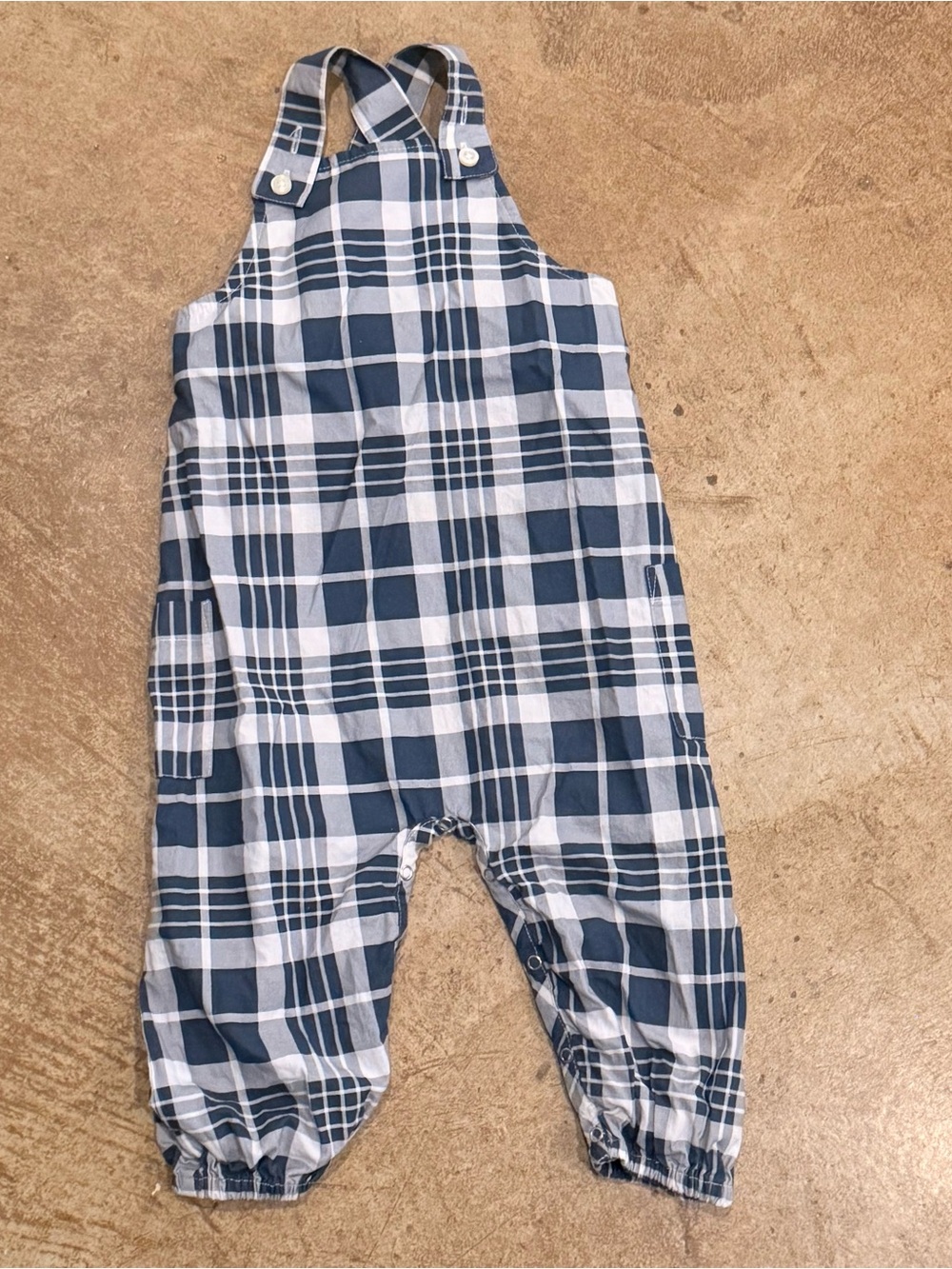 Kate Quinn 100% organic cotton blue plaid overalls 12-18 mo